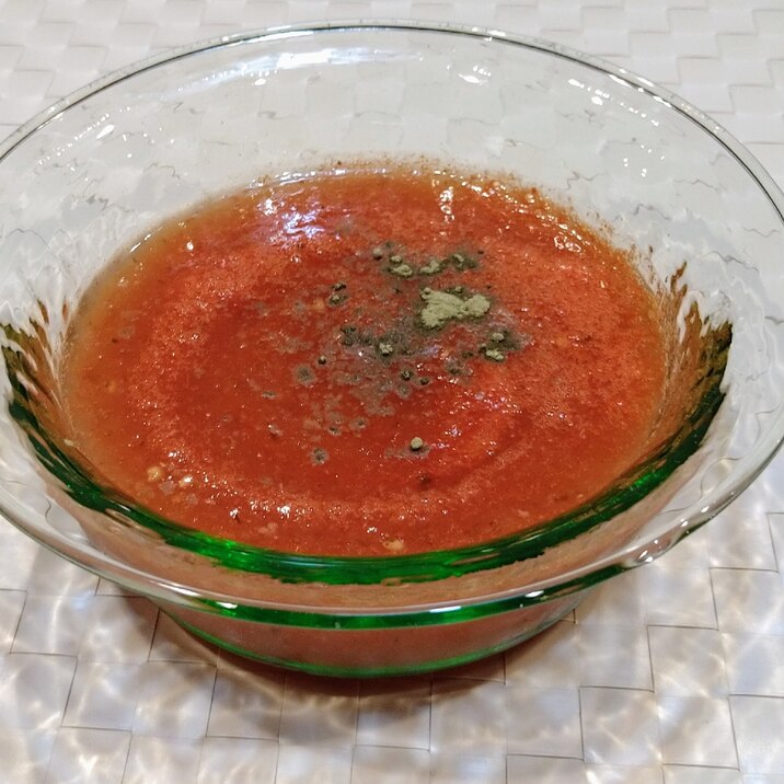 トマトと玉ねぎの冷製スープ